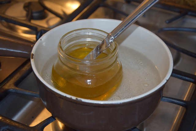 Homemade Body Butter with Beeswax and Shea Butter