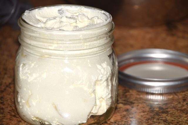 Homemade whipped body butter